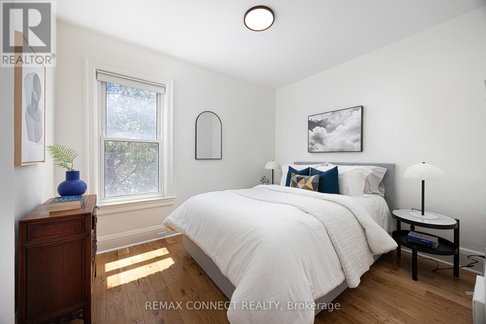 29 Howard Park Avenue, Toronto (roncesvalles), Ontario