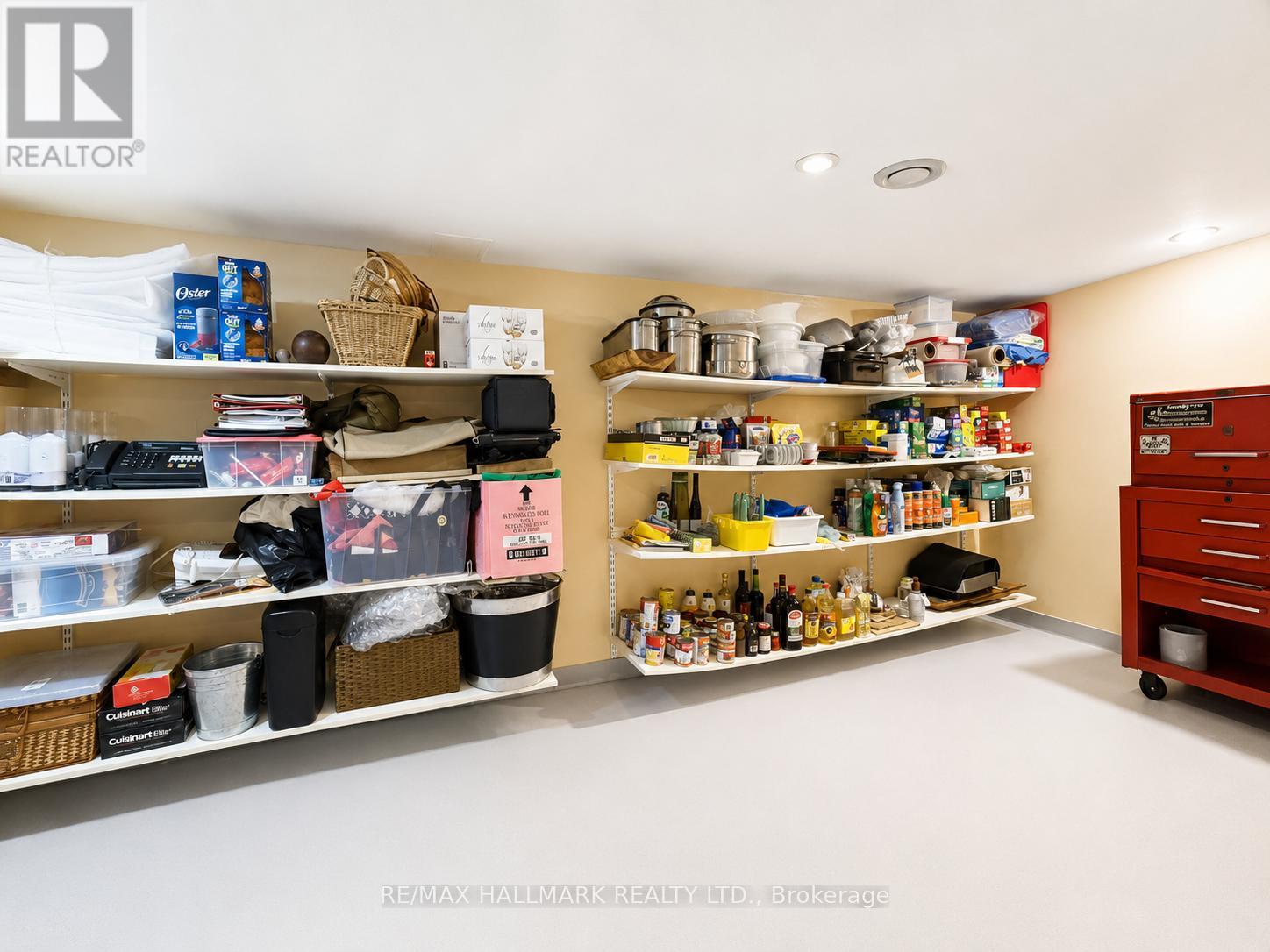 100 Ascot Avenue, Toronto (corso Italia-davenport), Ontario