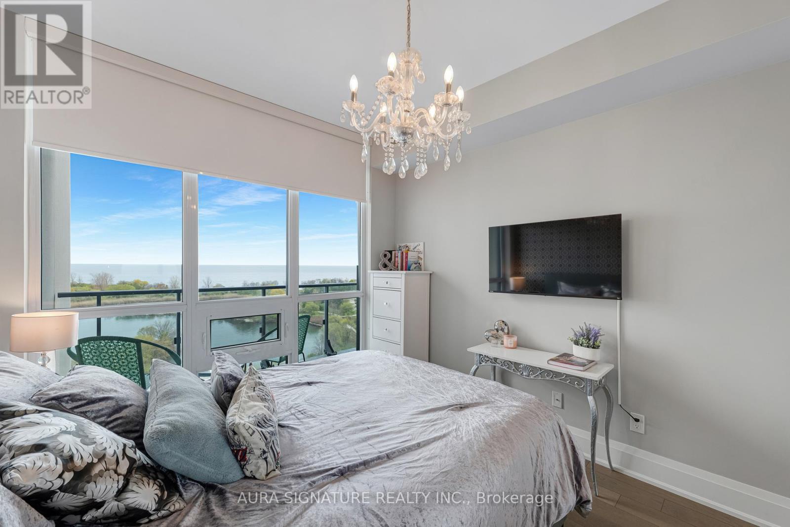 1004 - 59 Annie Craig Drive, Toronto (mimico), Ontario