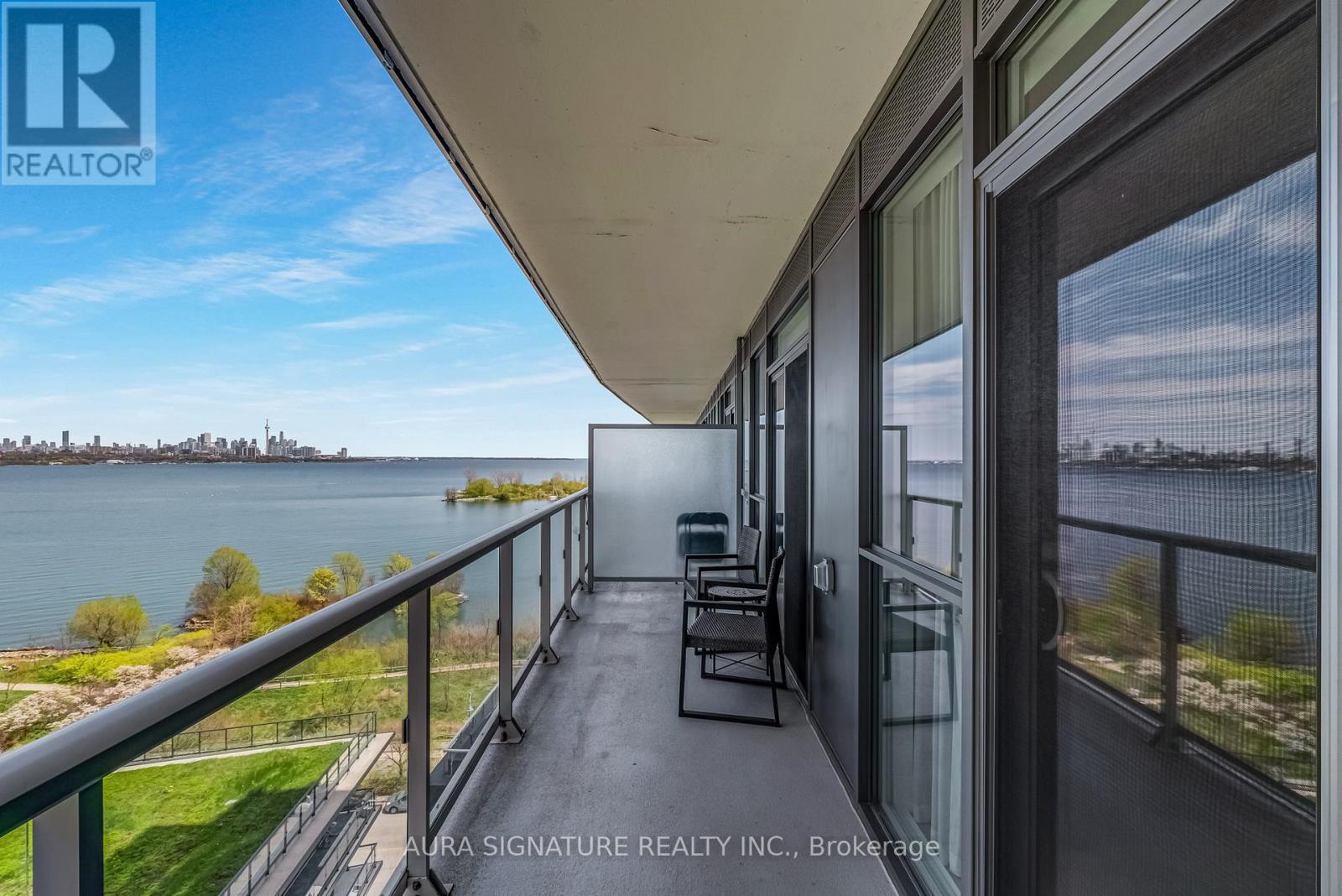 901 - 110 Marine Parade Drive, Toronto (mimico), Ontario