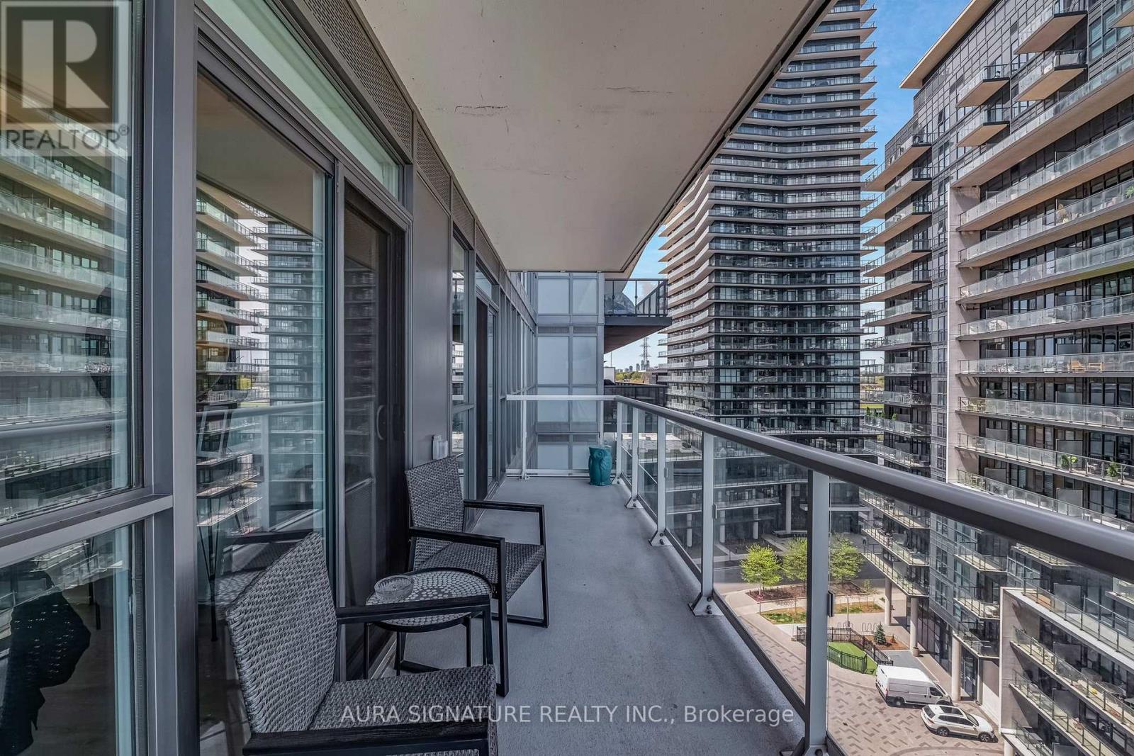 901 - 110 Marine Parade Drive, Toronto (mimico), Ontario
