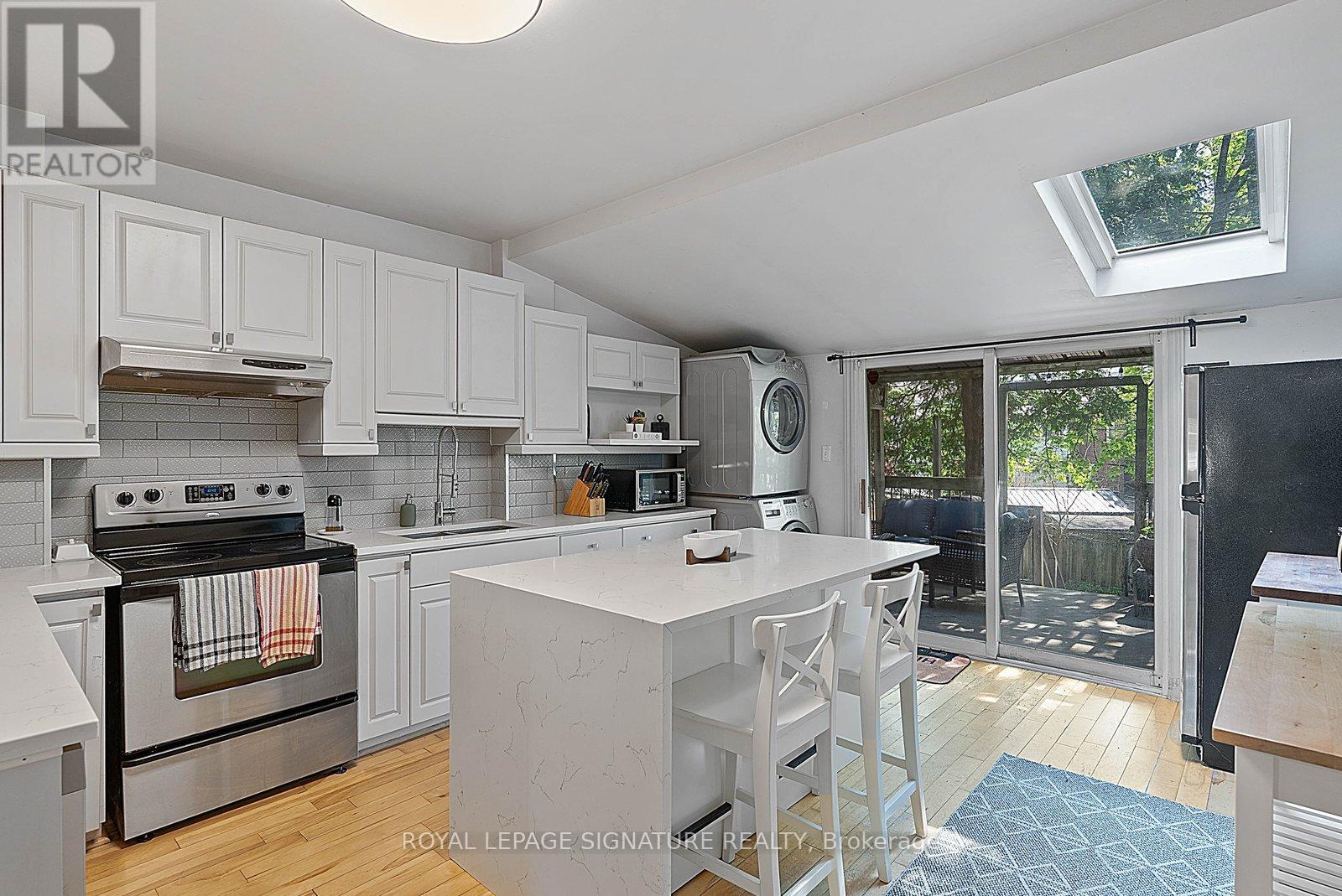 55 Kingston Road, Toronto (the Beaches), Ontario