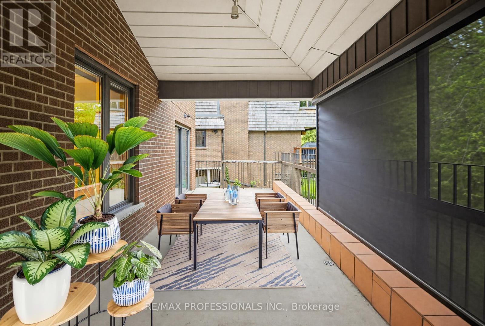 26 Neilor Crescent, Toronto (markland Wood), Ontario