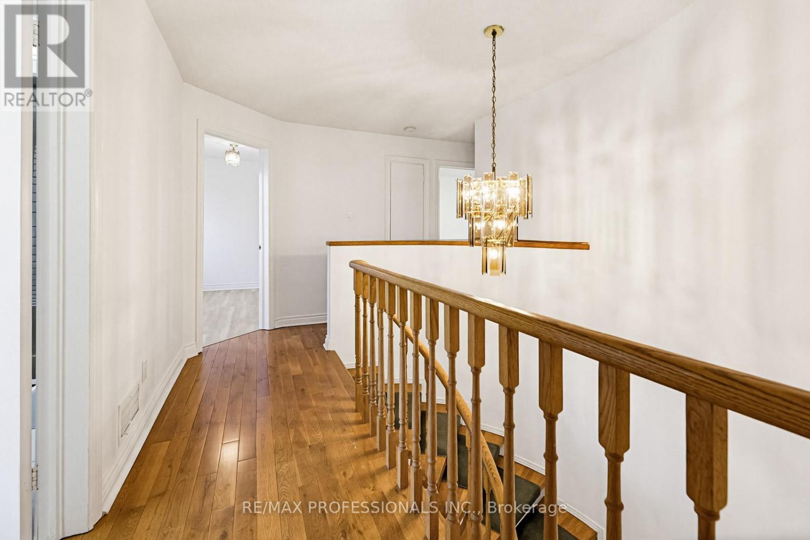 26 Neilor Crescent, Toronto (markland Wood), Ontario
