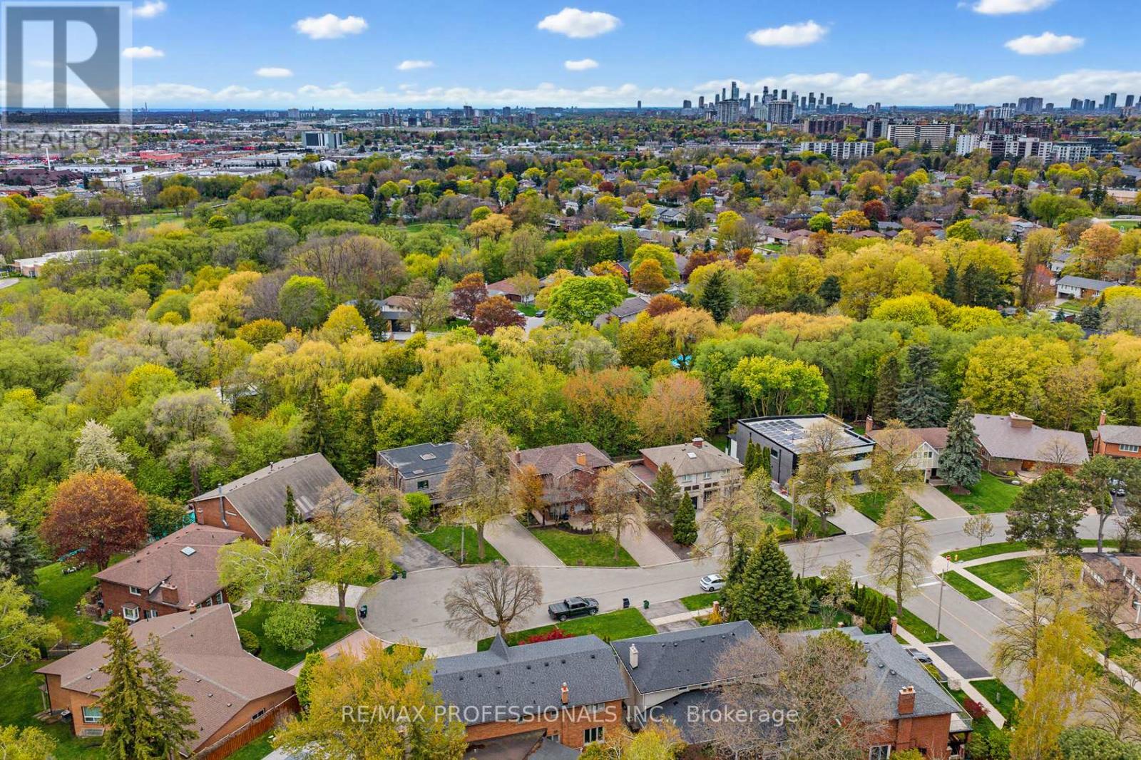 26 Neilor Crescent, Toronto (markland Wood), Ontario