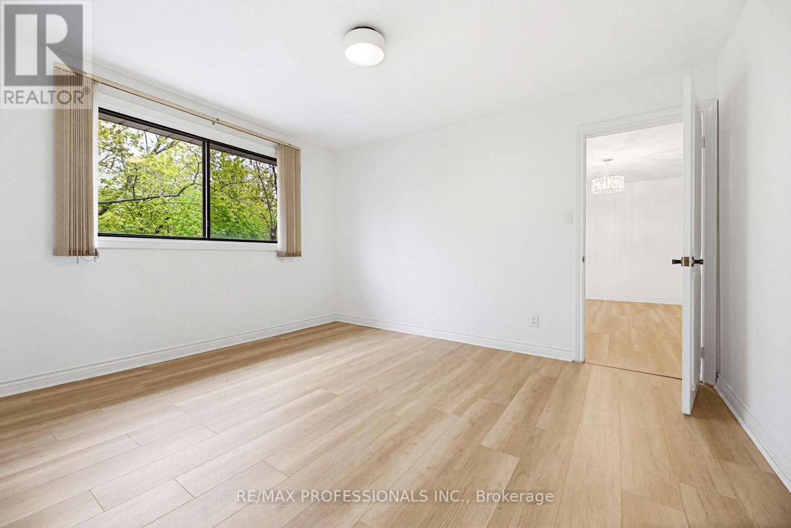 26 Neilor Crescent, Toronto (markland Wood), Ontario