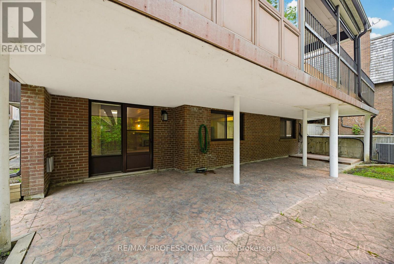 26 Neilor Crescent, Toronto (markland Wood), Ontario