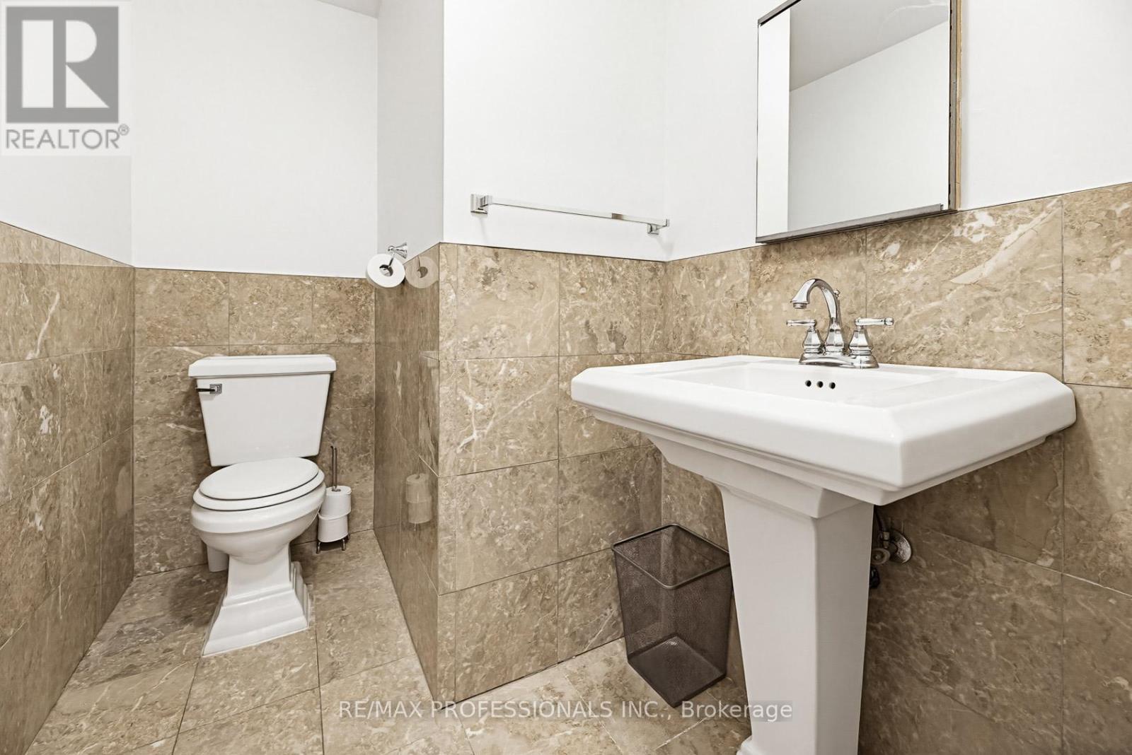 26 Neilor Crescent, Toronto (markland Wood), Ontario