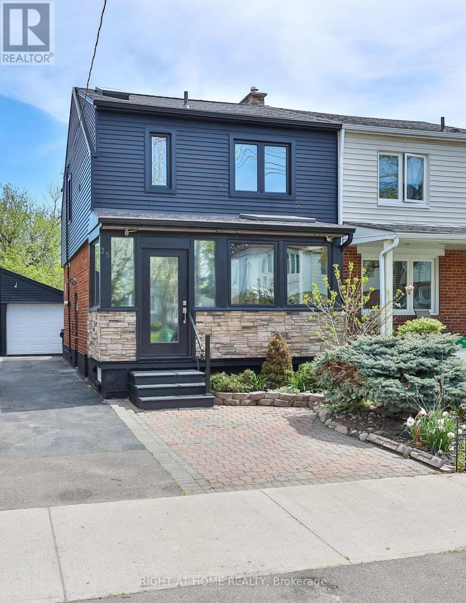 35 Dayton Avenue, Toronto (stonegate-queensway), Ontario