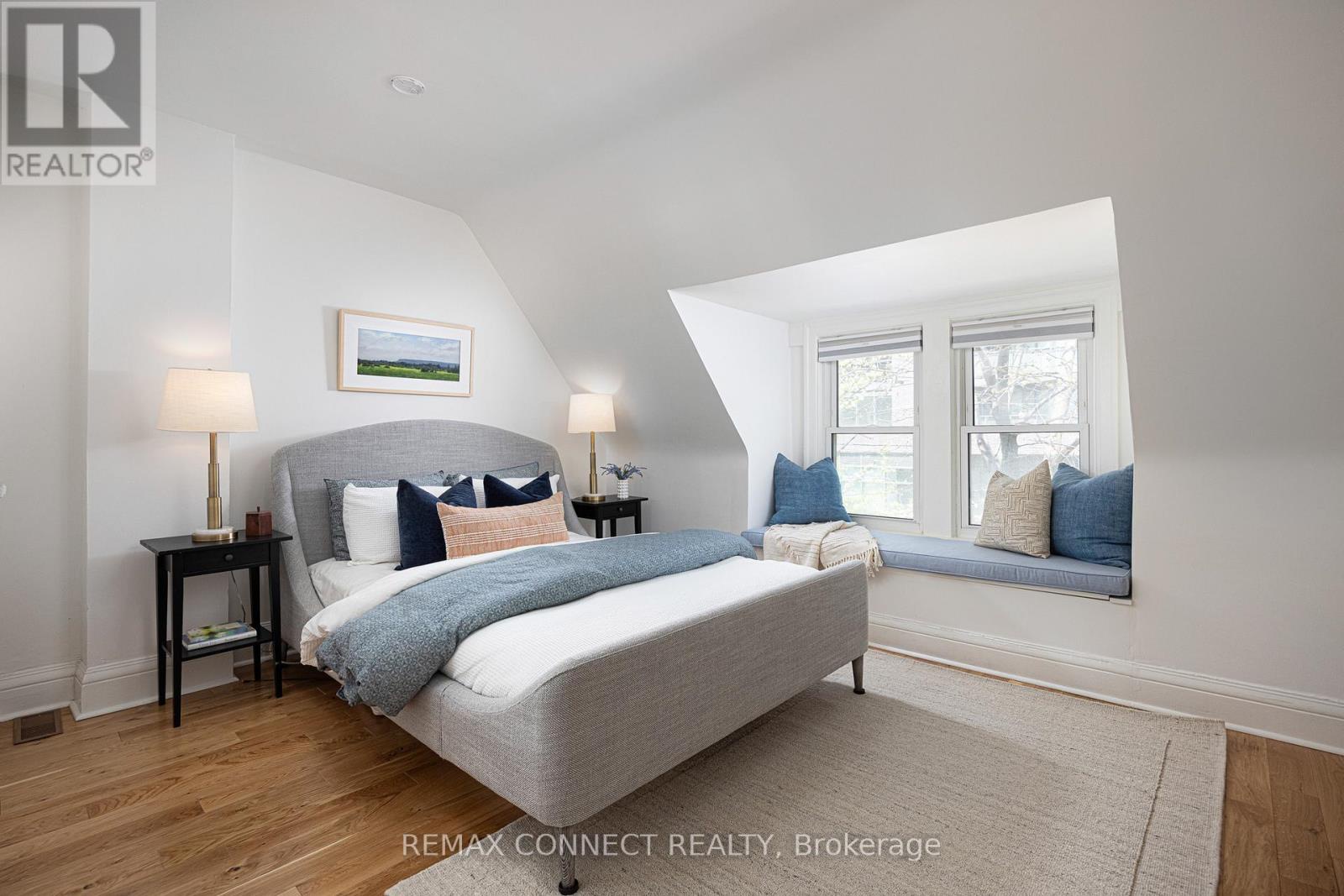 29 Howard Park Avenue, Toronto (roncesvalles), Ontario