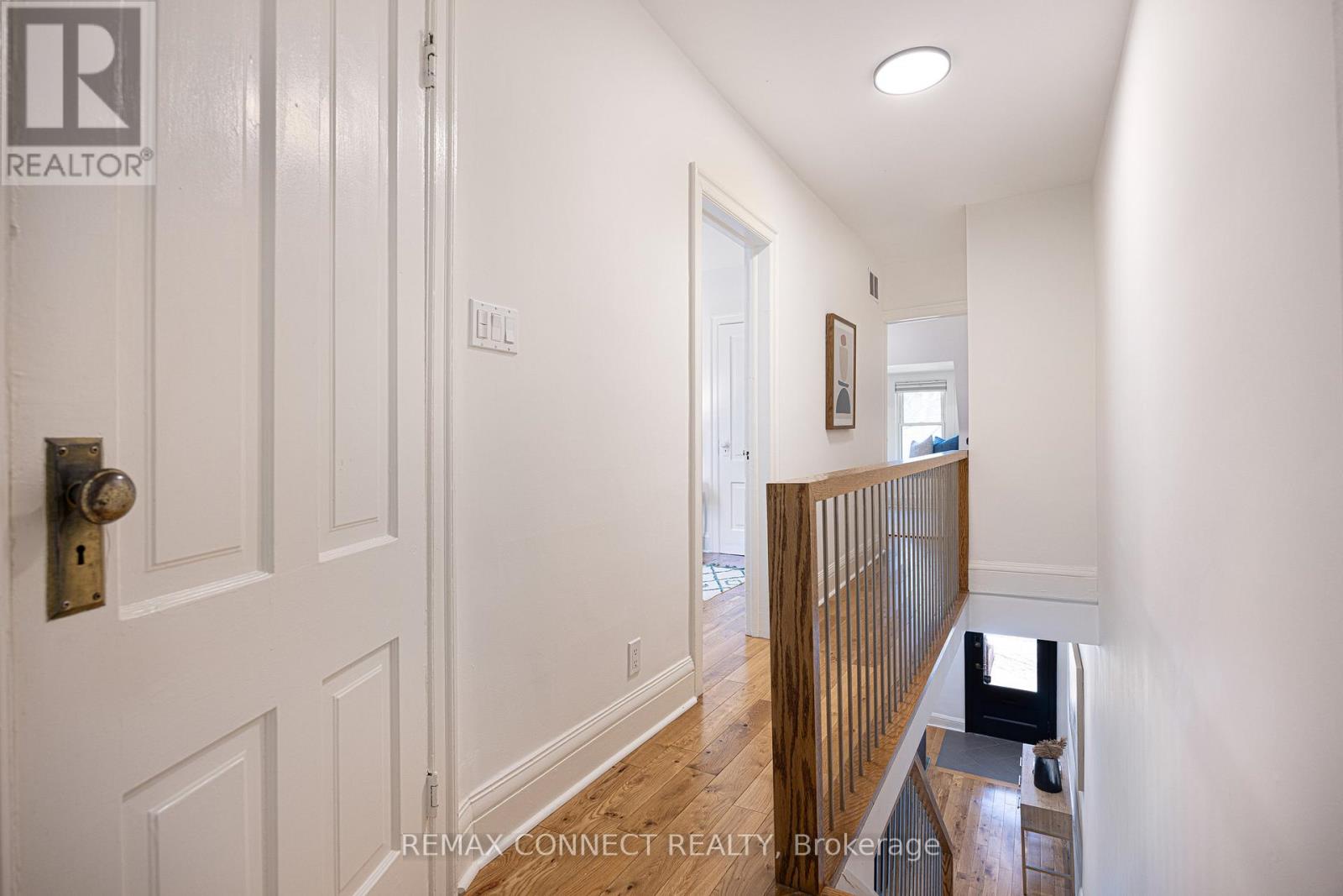 29 Howard Park Avenue, Toronto (roncesvalles), Ontario