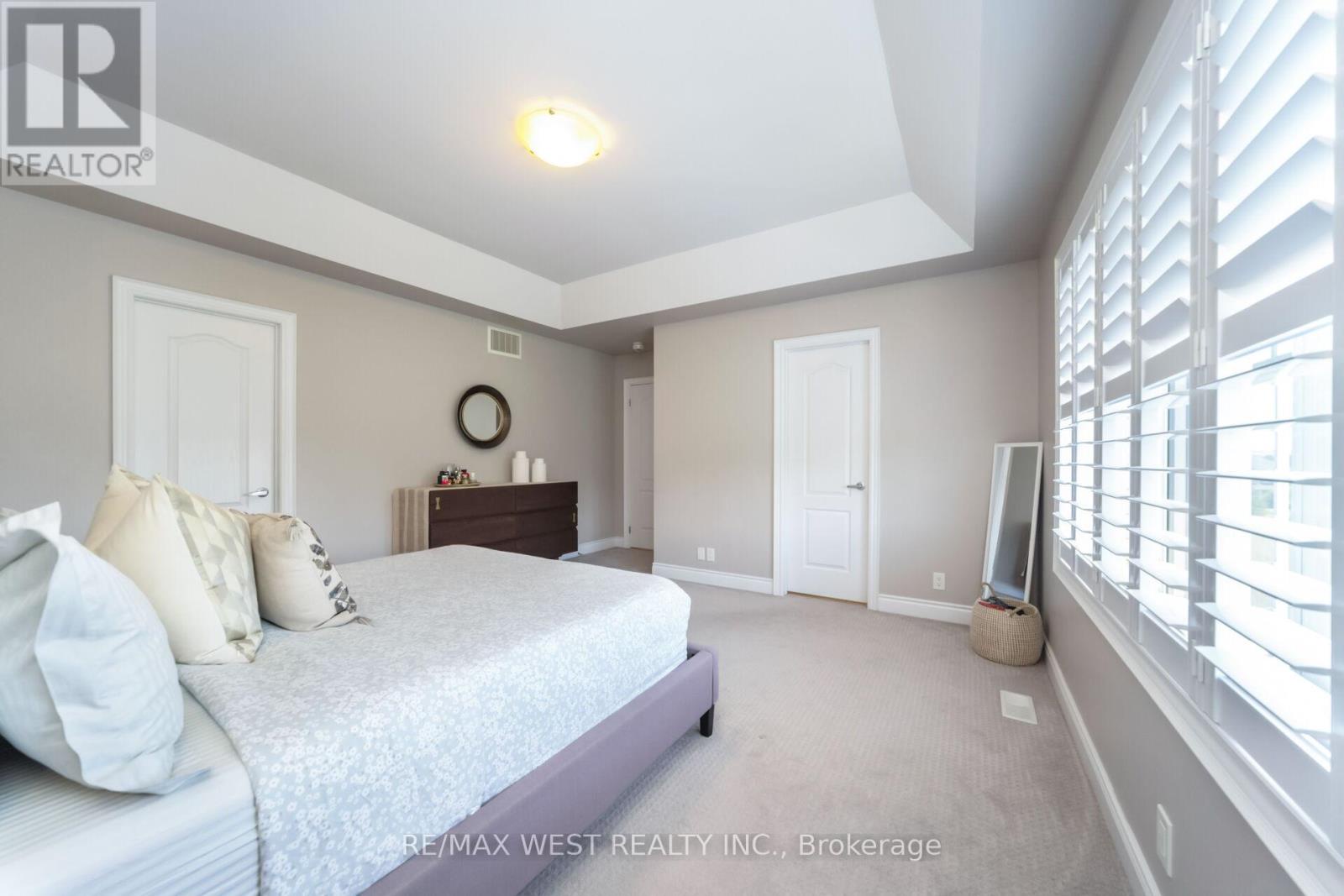 207 Symington Avenue, Oshawa (windfields), Ontario