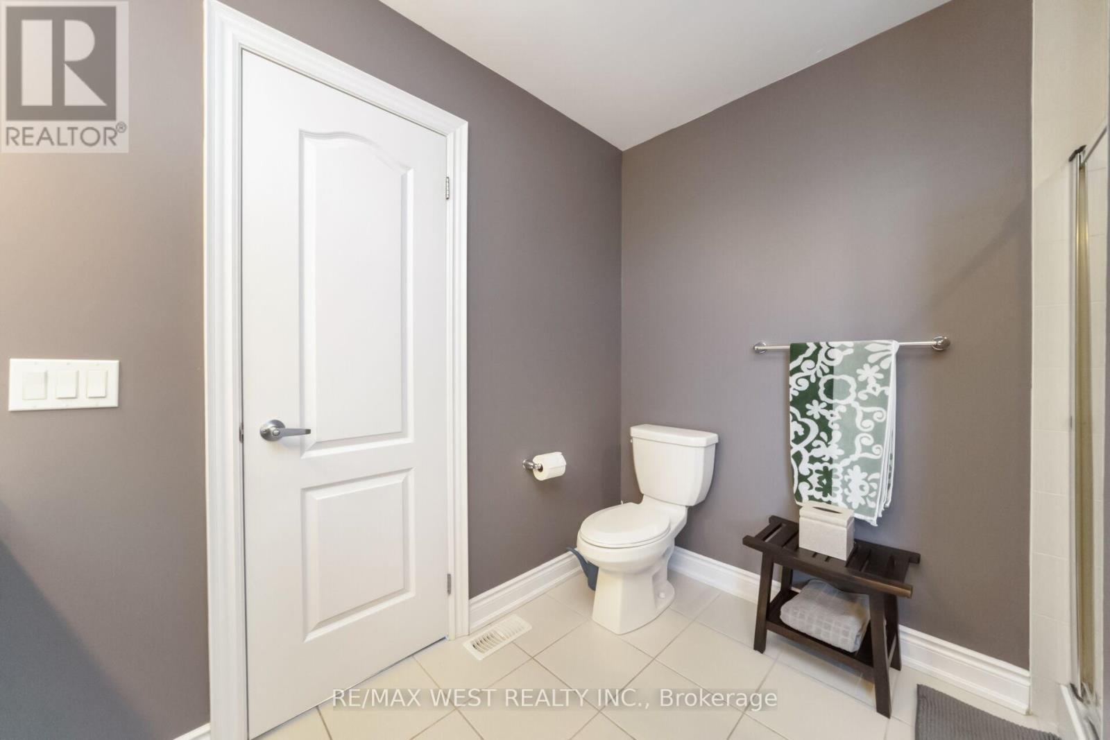 207 Symington Avenue, Oshawa (windfields), Ontario