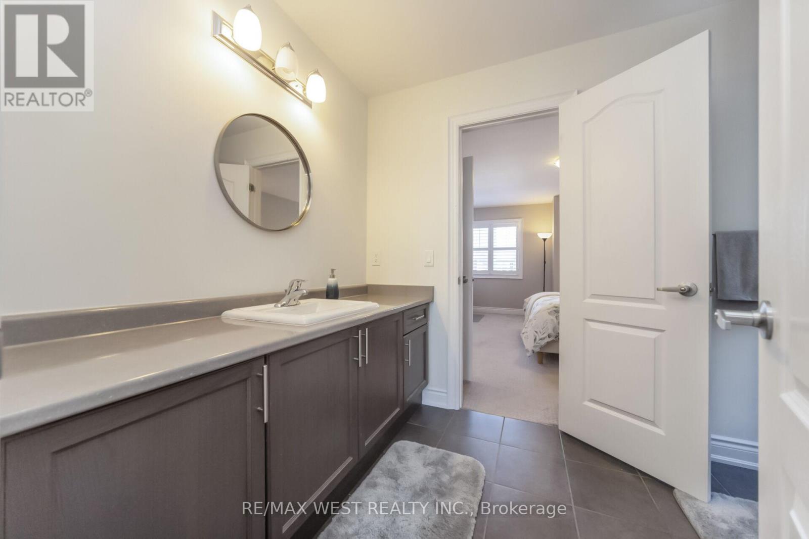 207 Symington Avenue, Oshawa (windfields), Ontario