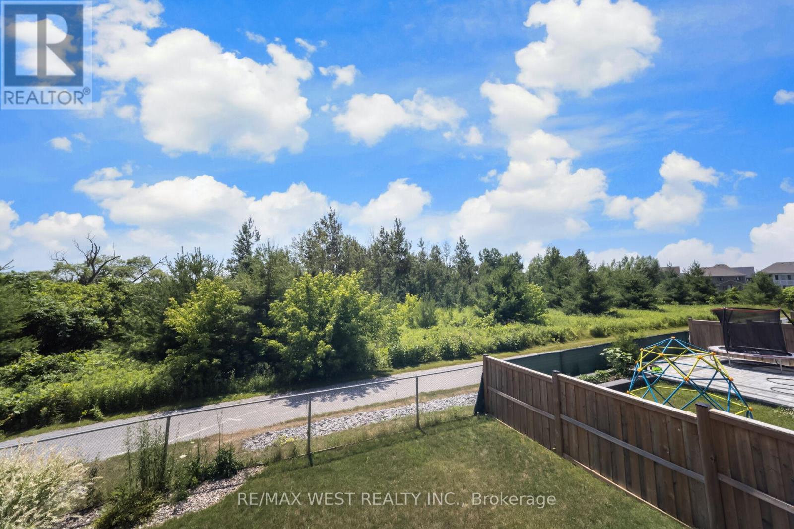 207 Symington Avenue, Oshawa (windfields), Ontario