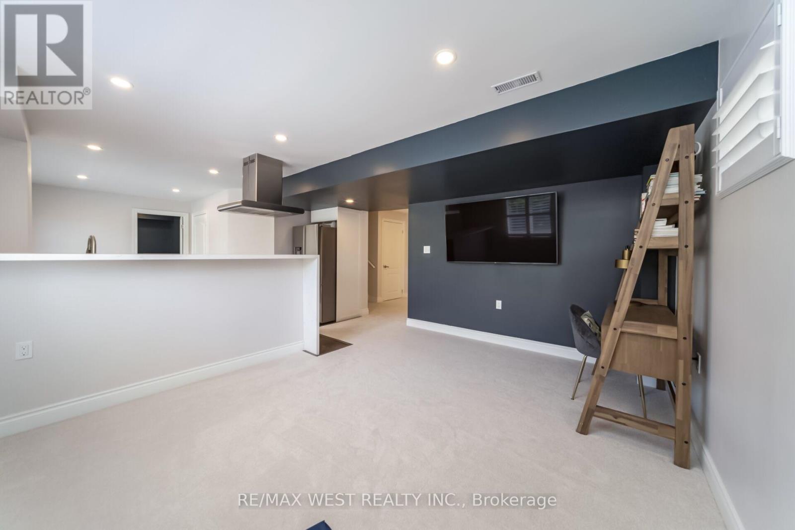 207 Symington Avenue, Oshawa (windfields), Ontario