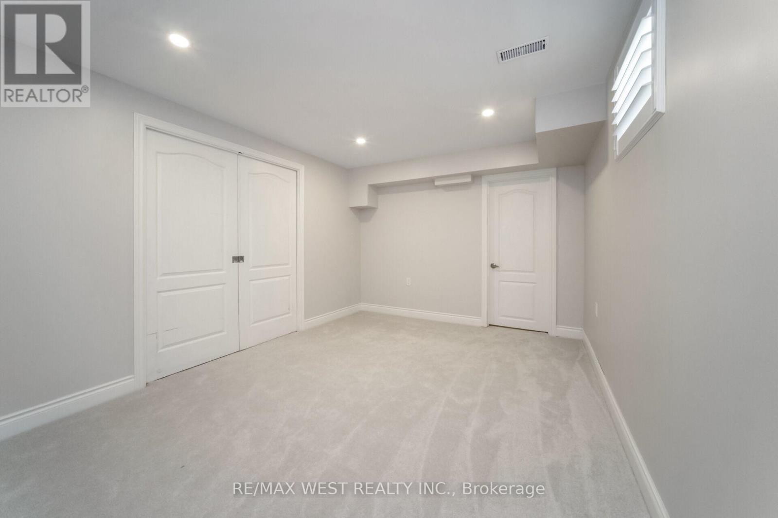207 Symington Avenue, Oshawa (windfields), Ontario