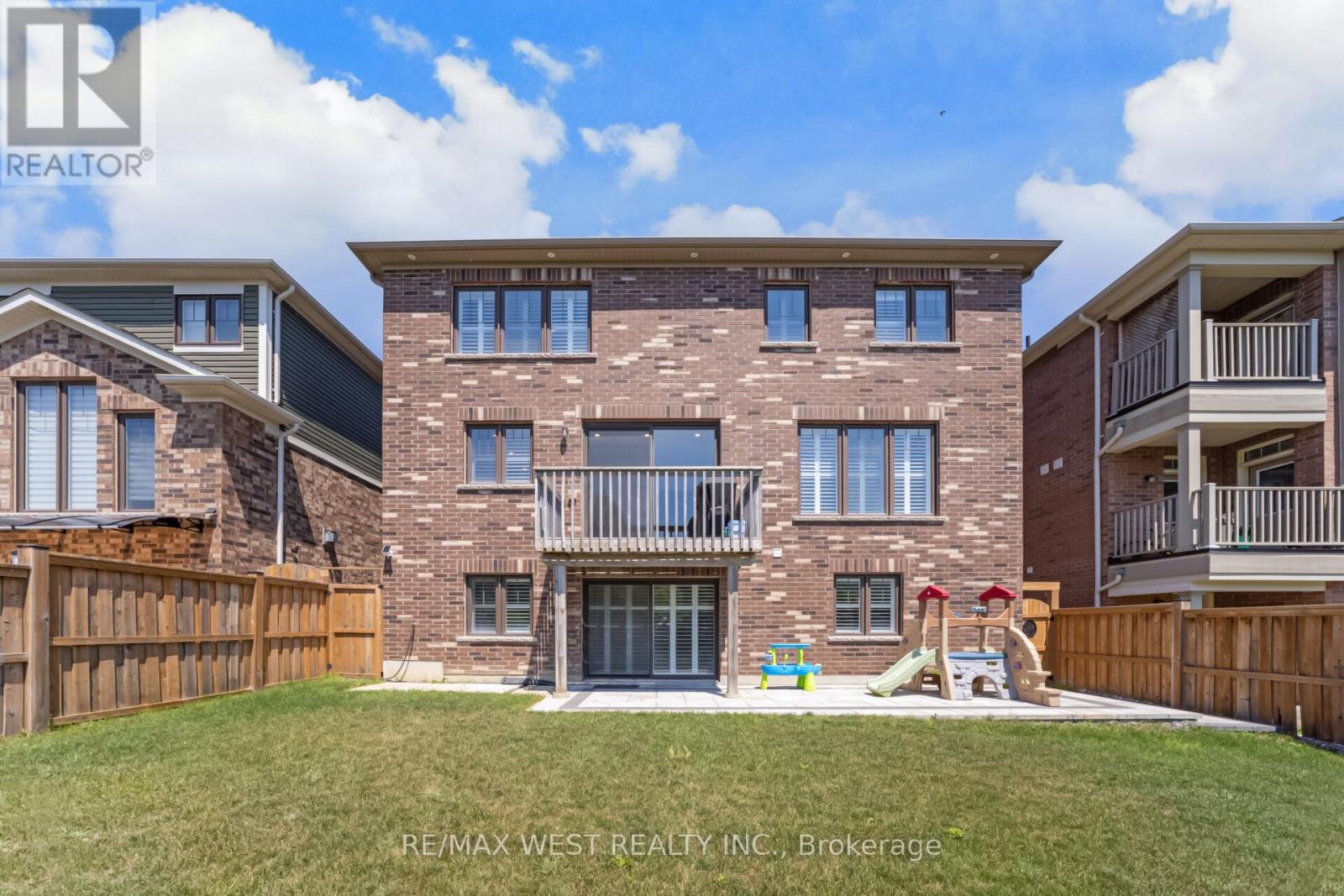 207 Symington Avenue, Oshawa (windfields), Ontario