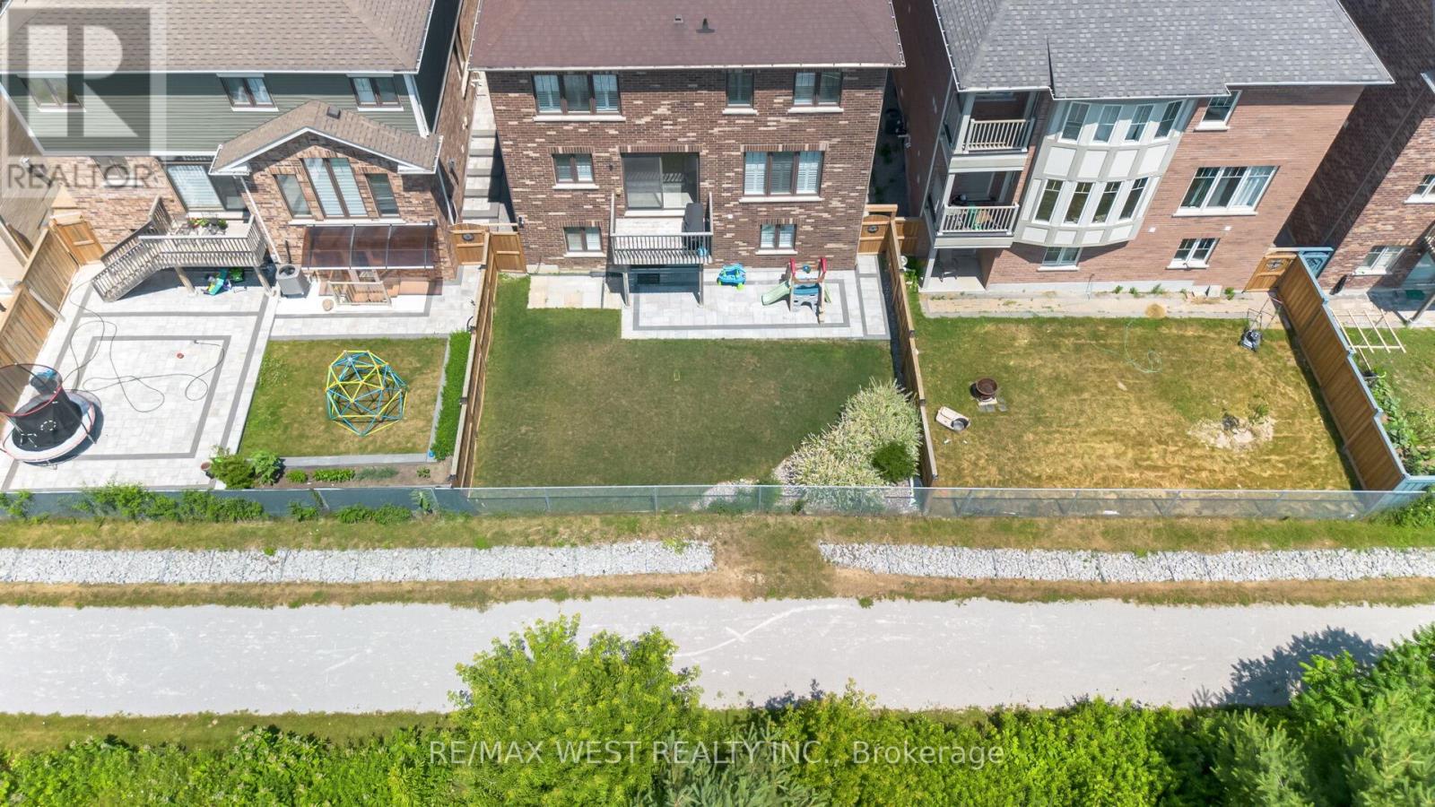 207 Symington Avenue, Oshawa (windfields), Ontario