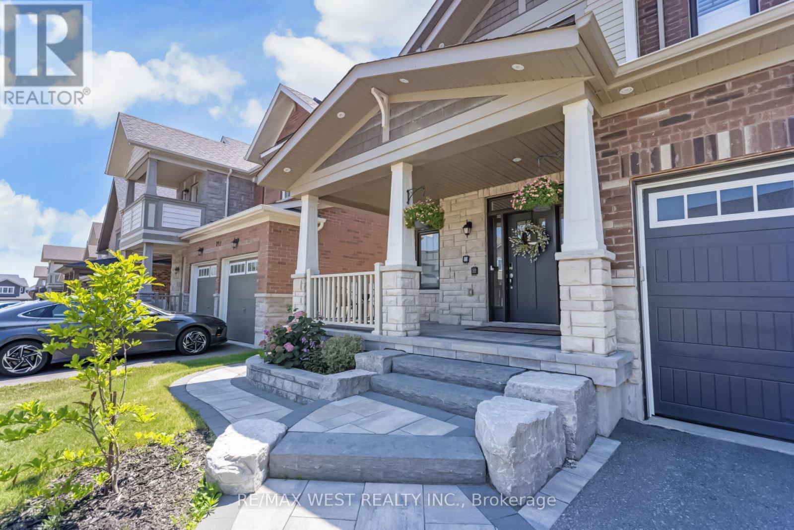 207 Symington Avenue, Oshawa (windfields), Ontario
