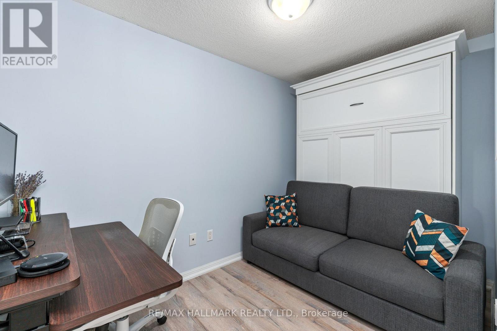 819 - 400 Adelaide Street E, Toronto (moss Park), Ontario