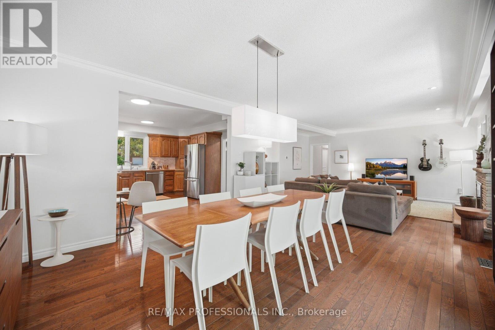10 Cosway Court, Toronto (markland Wood), Ontario