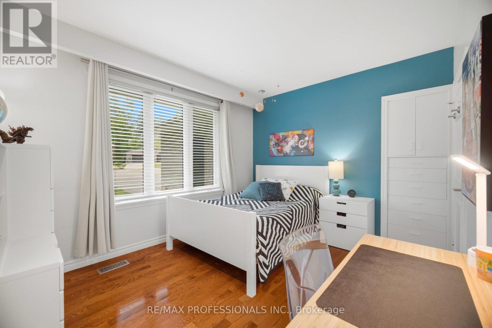 10 Cosway Court, Toronto (markland Wood), Ontario
