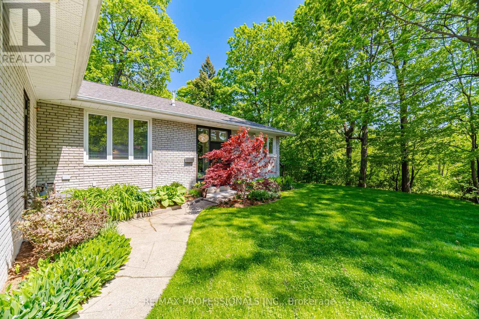 10 Cosway Court, Toronto (markland Wood), Ontario