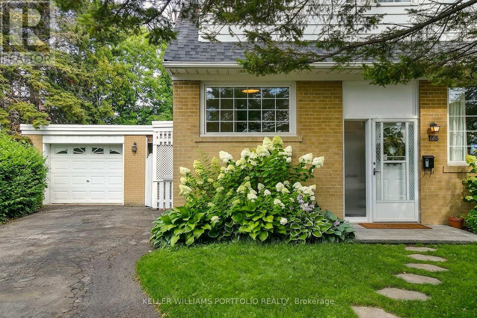 88 Sabrina Dr Drive, Toronto (willowridge-martingrove-richview), Ontario