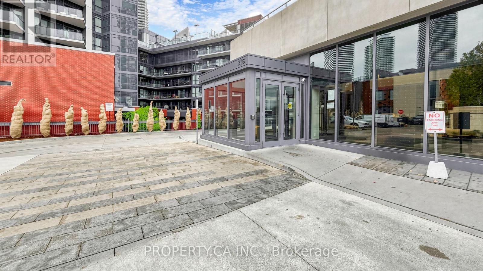 2203 - 36 Park Lawn Road, Toronto (mimico), Ontario