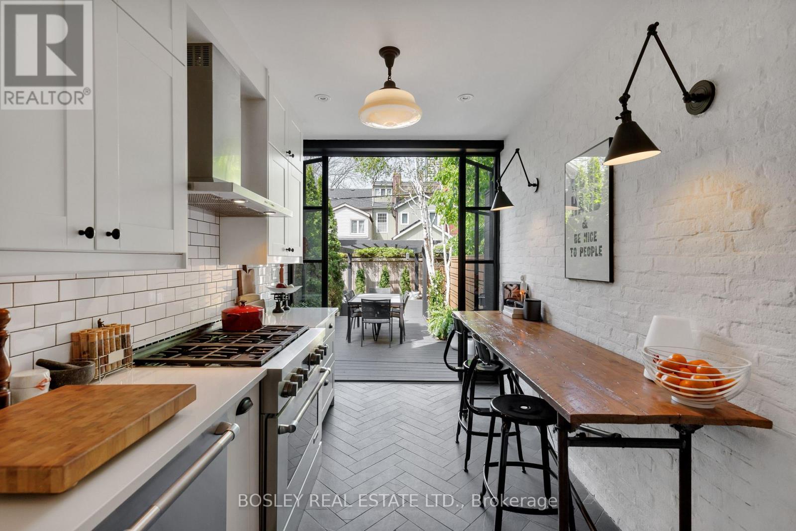 356 Ontario Street, Toronto (moss Park), Ontario