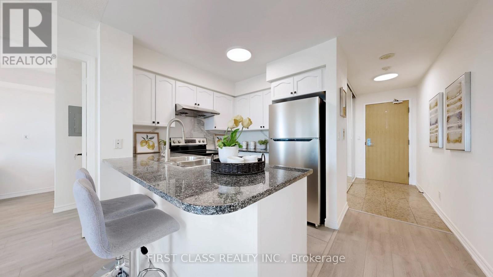 1112 - 68 Grangeway Avenue, Toronto (woburn), Ontario