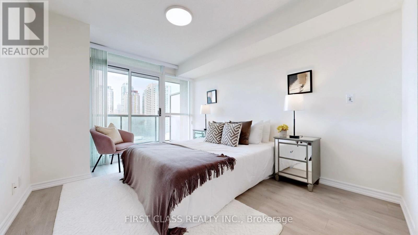 1112 - 68 Grangeway Avenue, Toronto (woburn), Ontario