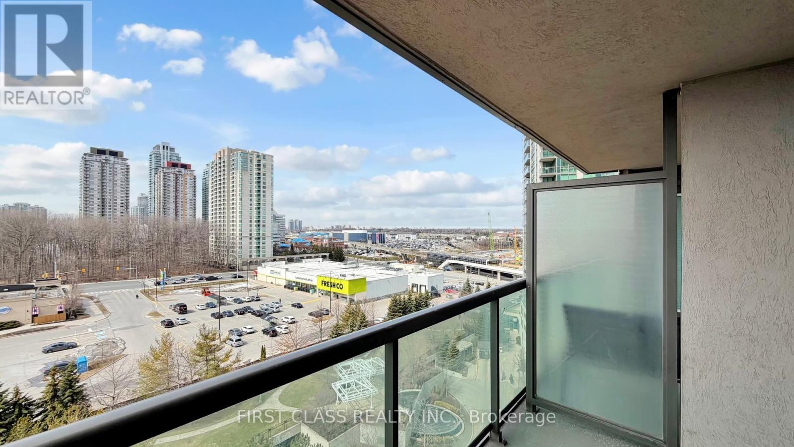 1112 - 68 Grangeway Avenue, Toronto (woburn), Ontario
