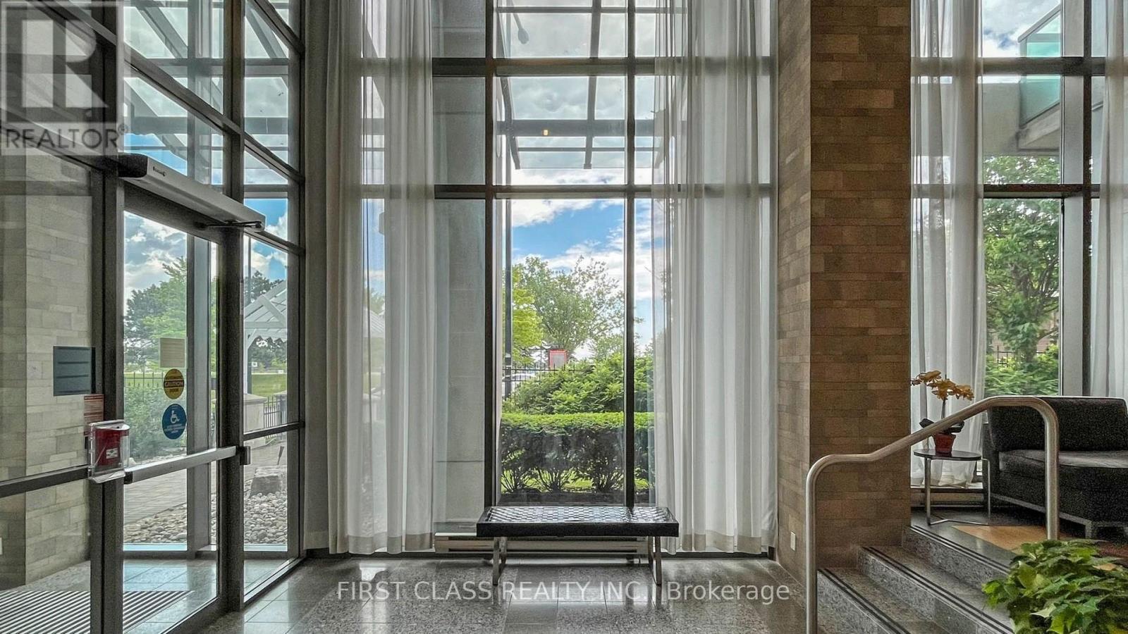 1112 - 68 Grangeway Avenue, Toronto (woburn), Ontario