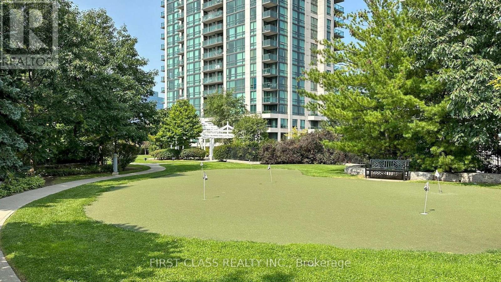 1112 - 68 Grangeway Avenue, Toronto (woburn), Ontario