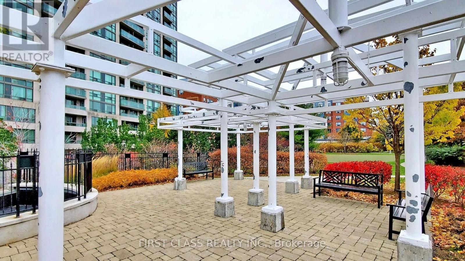 1112 - 68 Grangeway Avenue, Toronto (woburn), Ontario