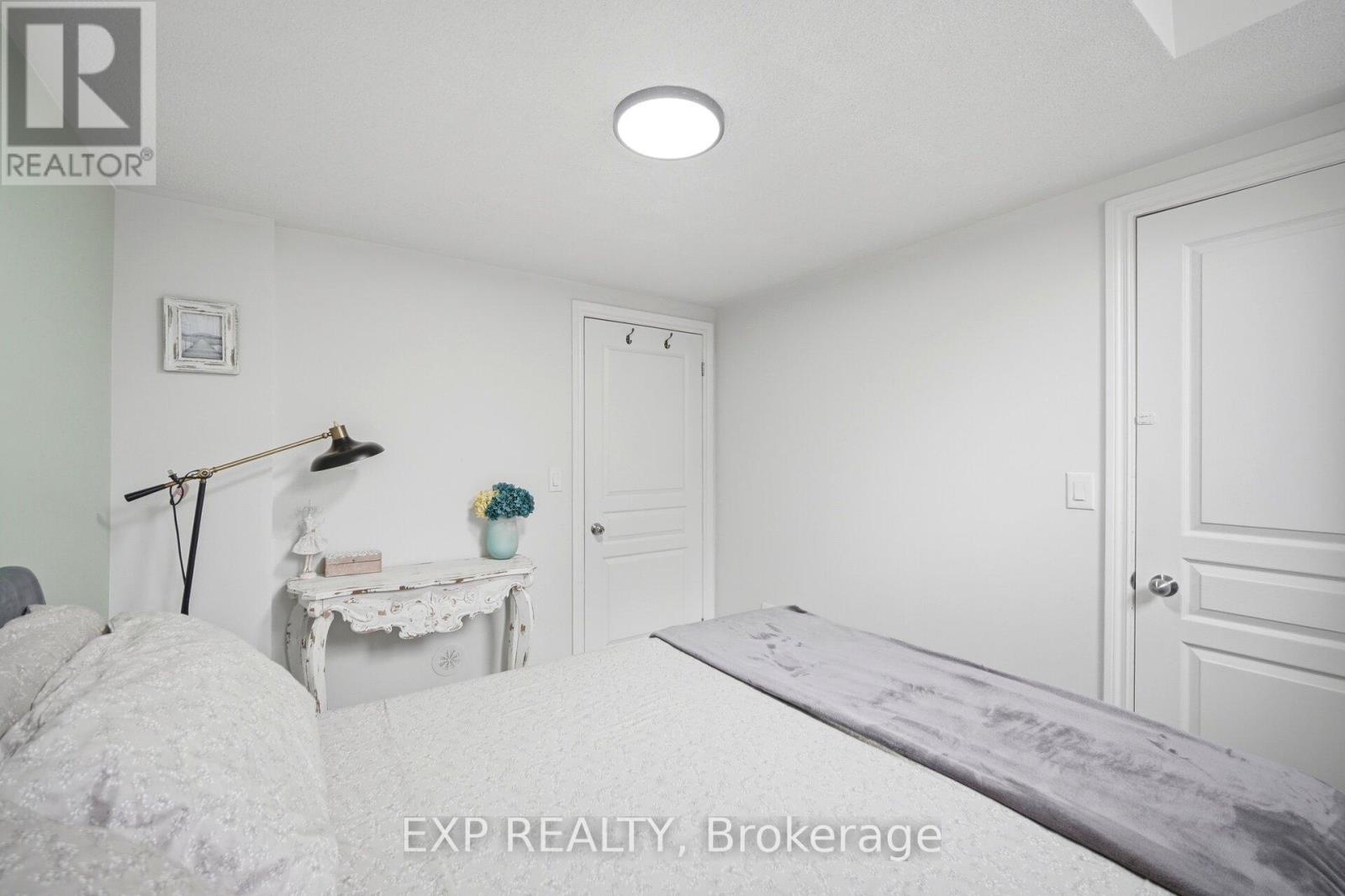 2 - 110 Caledonia Park Road, Toronto (corso Italia-davenport), Ontario