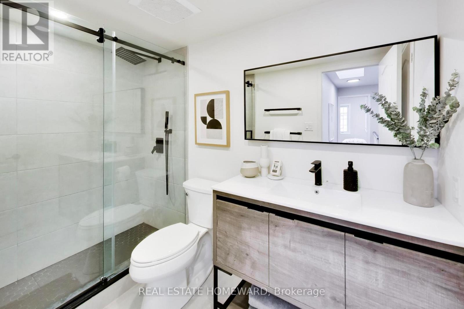 B16 - 108 Finch Avenue W, Toronto (newtonbrook West), Ontario
