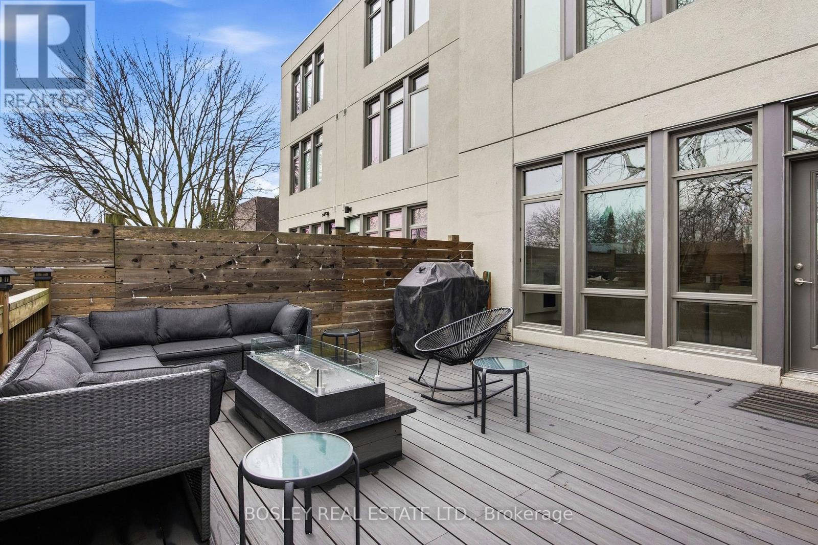 17 Vince Avenue, Toronto (woodbine Corridor), Ontario