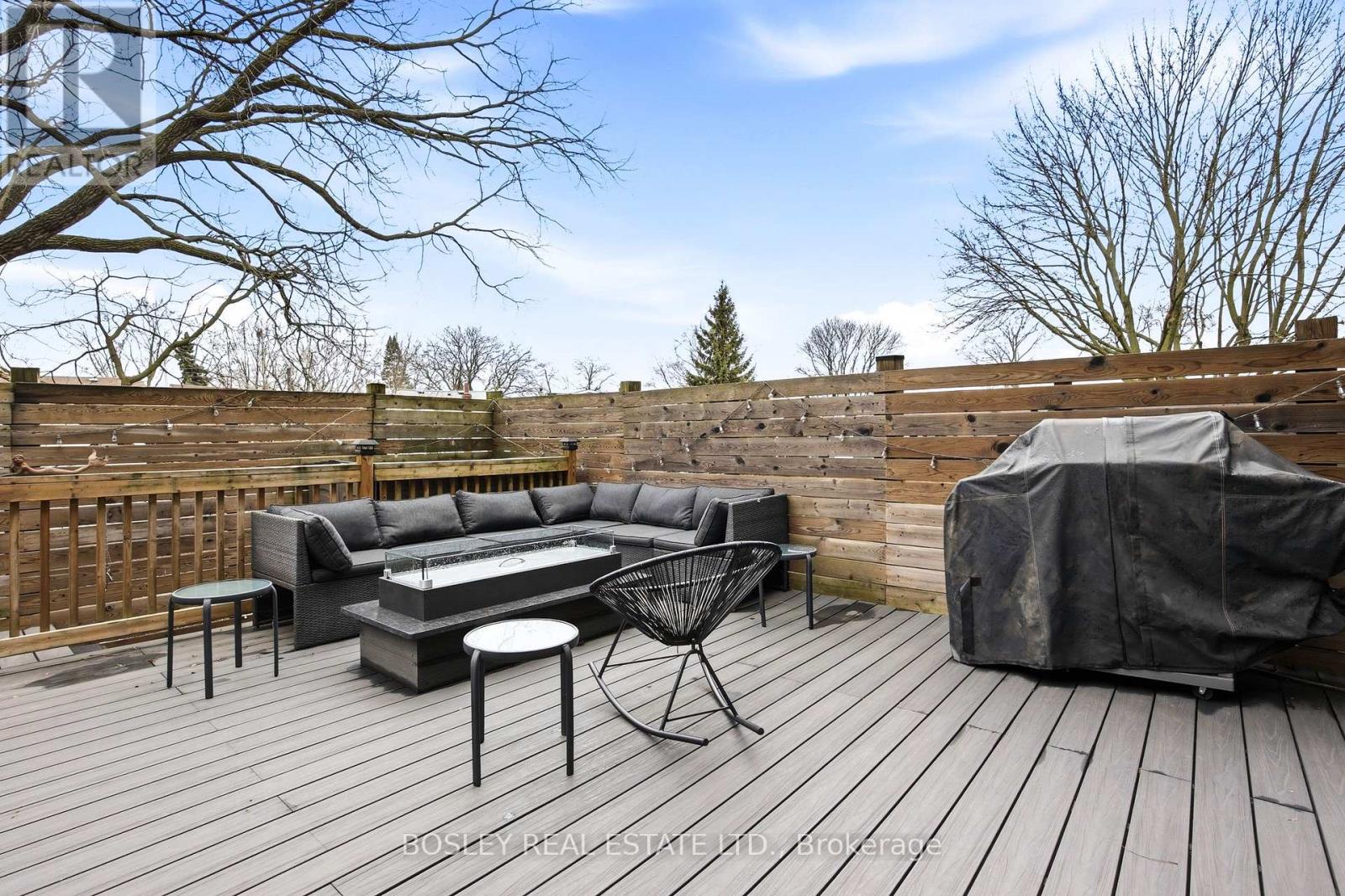 17 Vince Avenue, Toronto (woodbine Corridor), Ontario