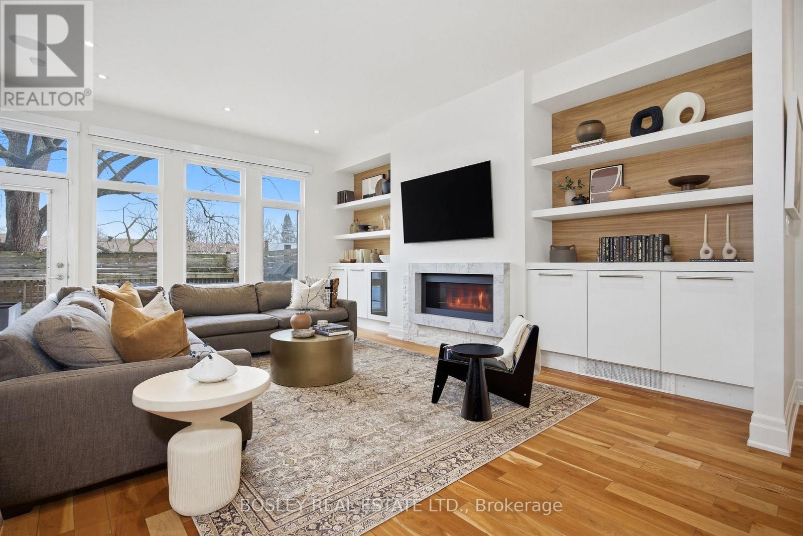 17 Vince Avenue, Toronto (woodbine Corridor), Ontario