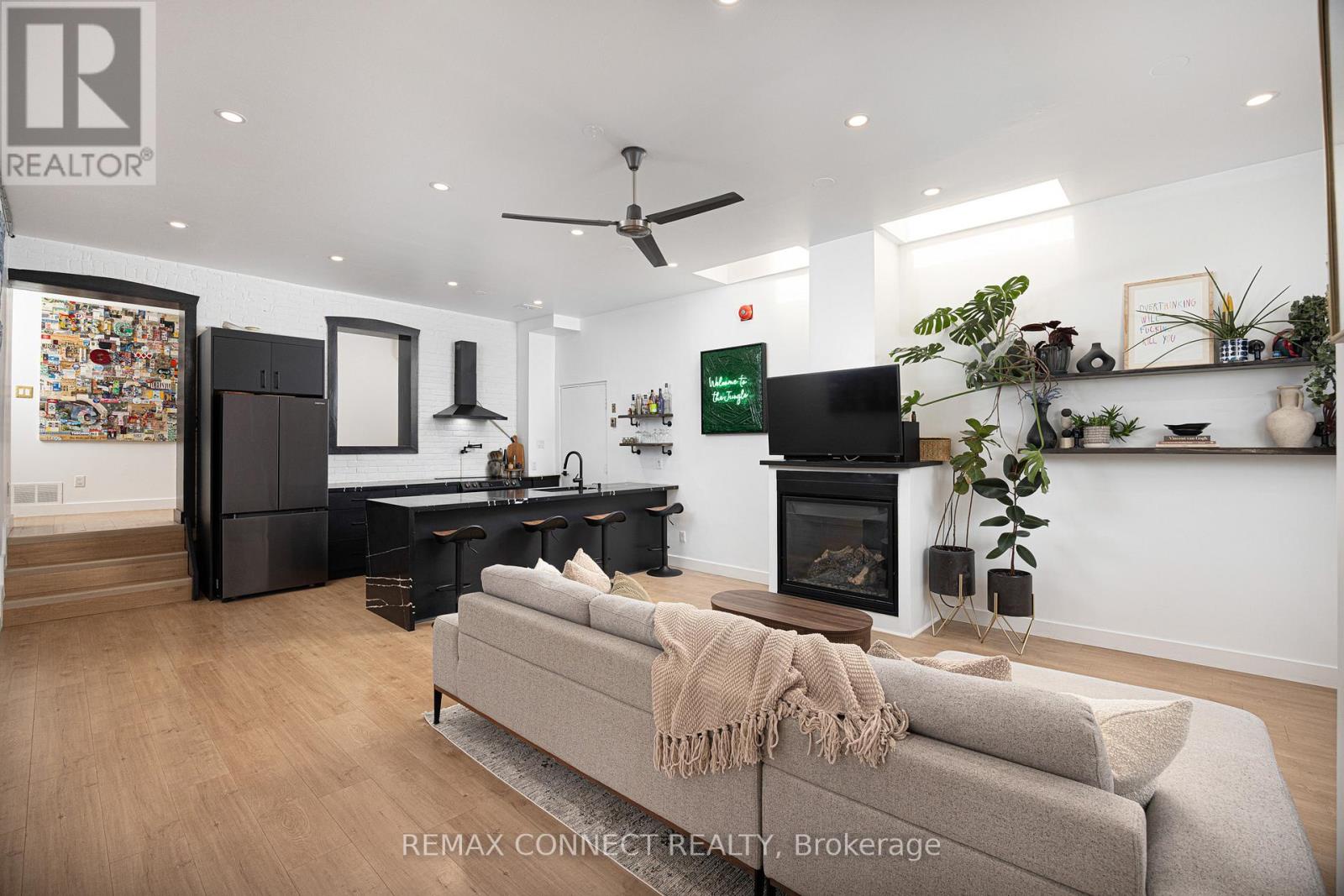 106 - 99 Coleman Avenue, Toronto (east End-danforth), Ontario