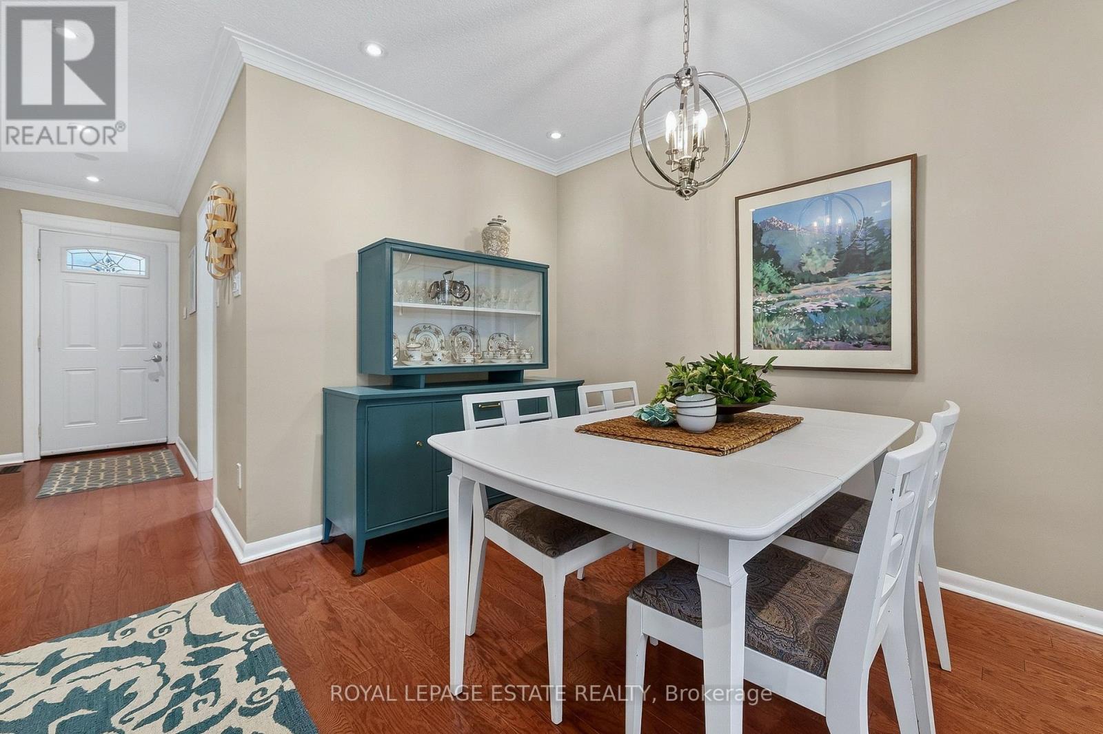 8 Wallbridge Court, Toronto (willowdale West), Ontario