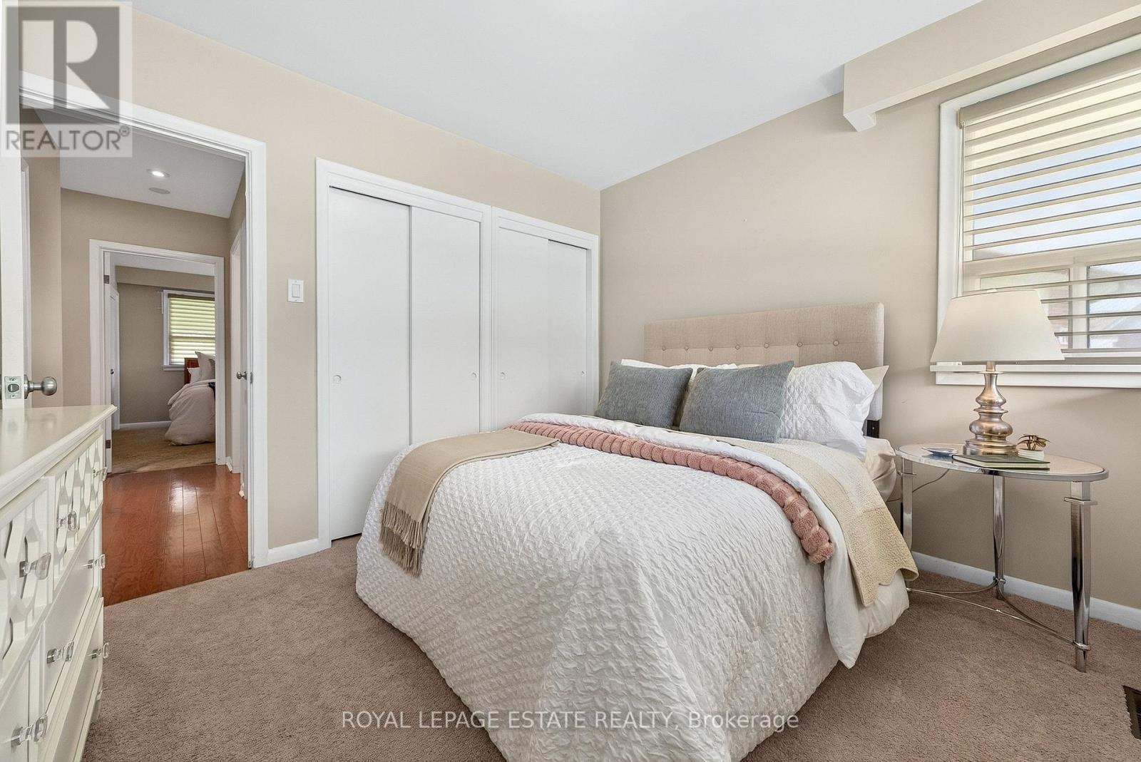 8 Wallbridge Court, Toronto (willowdale West), Ontario