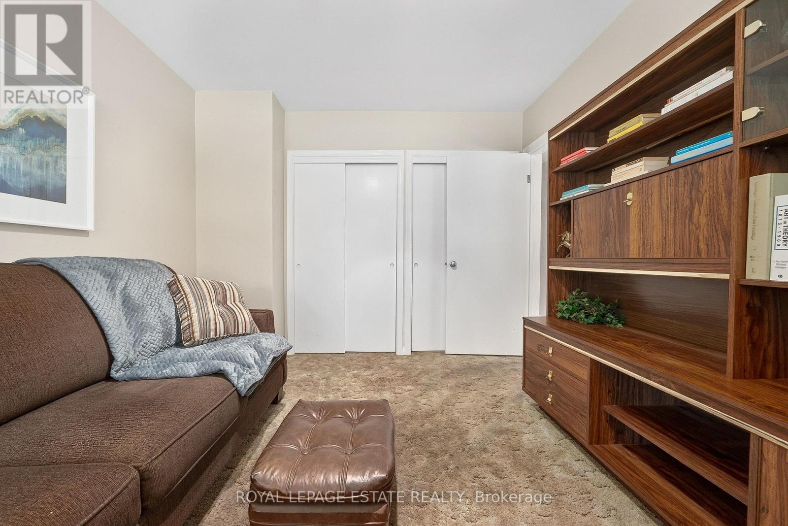 8 Wallbridge Court, Toronto (willowdale West), Ontario