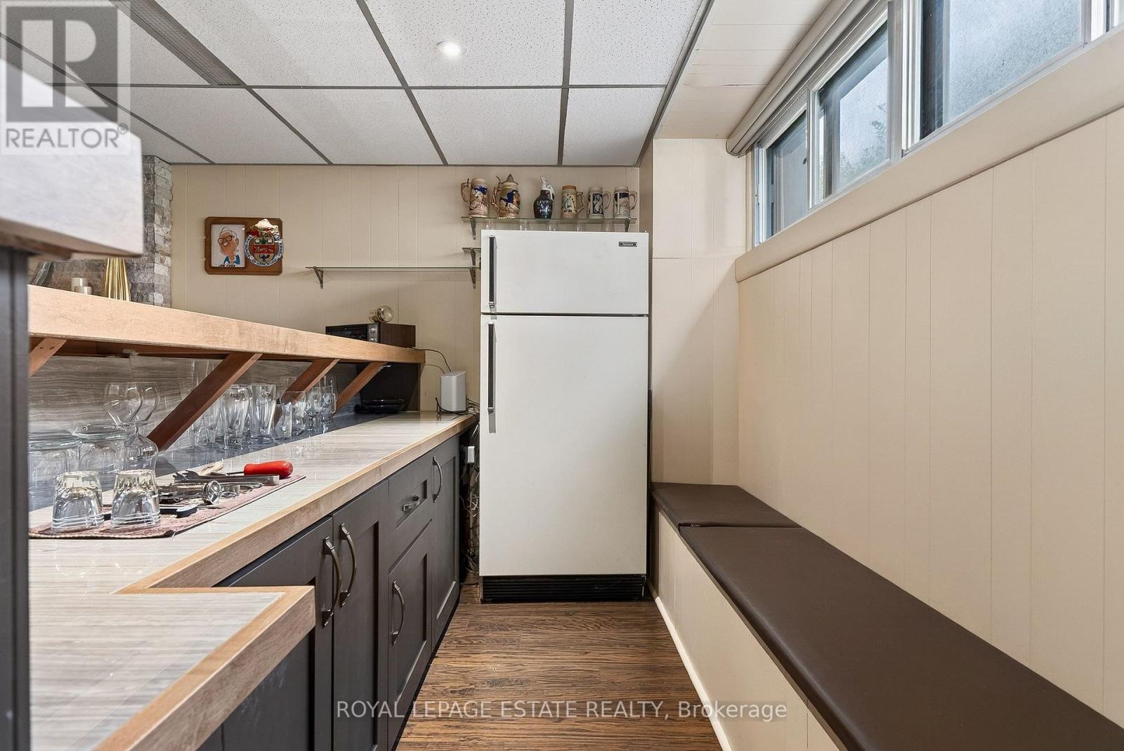 8 Wallbridge Court, Toronto (willowdale West), Ontario