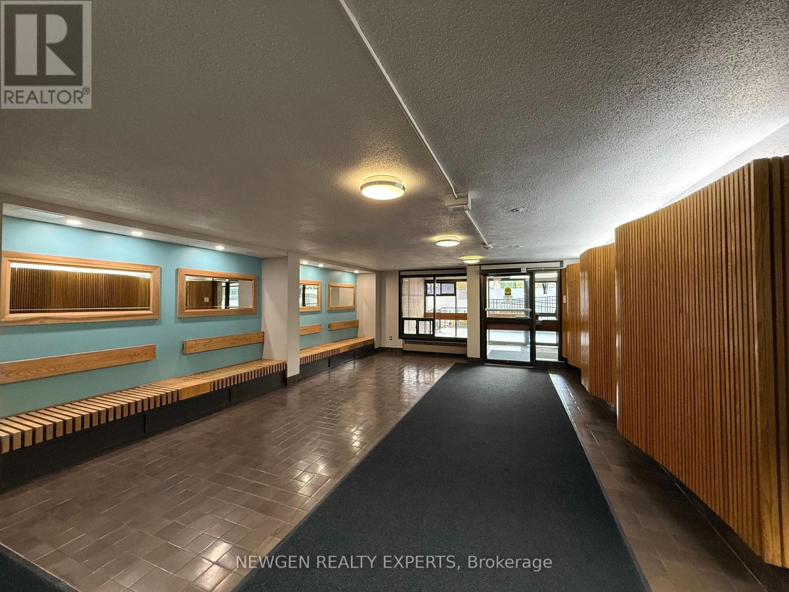 502 - 3 Massey Square, Toronto (crescent Town), Ontario