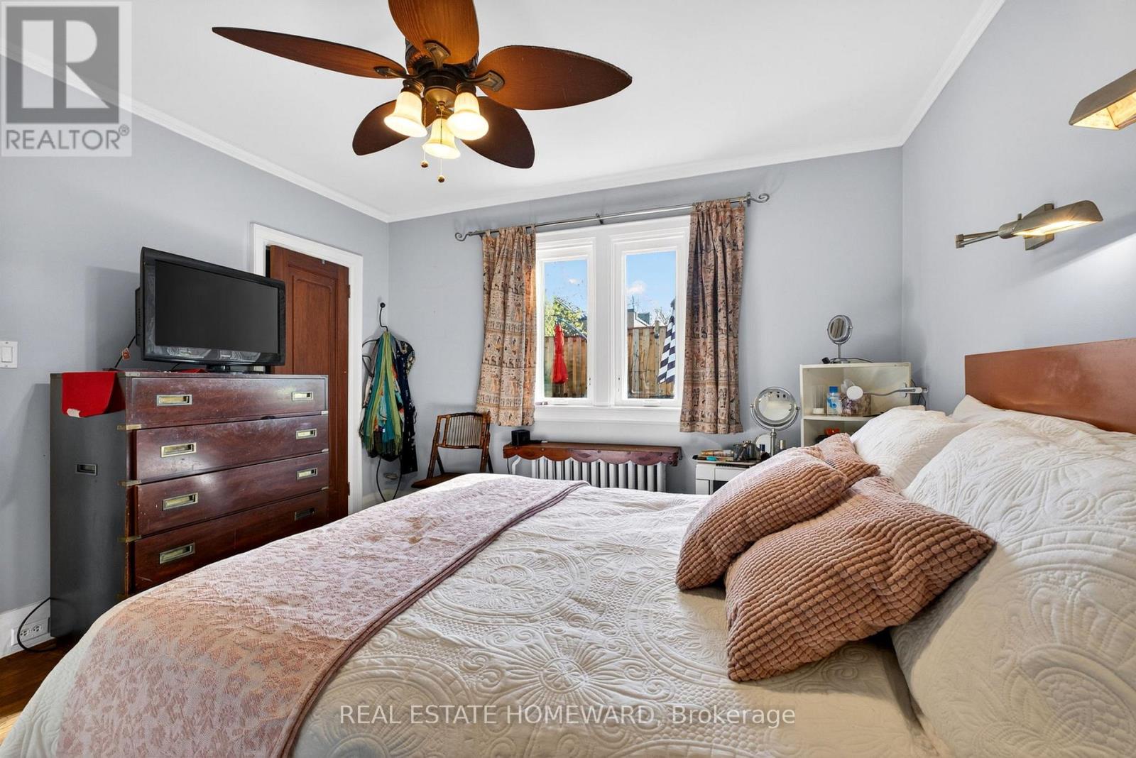128 Glen Manor Drive, Toronto (the Beaches), Ontario