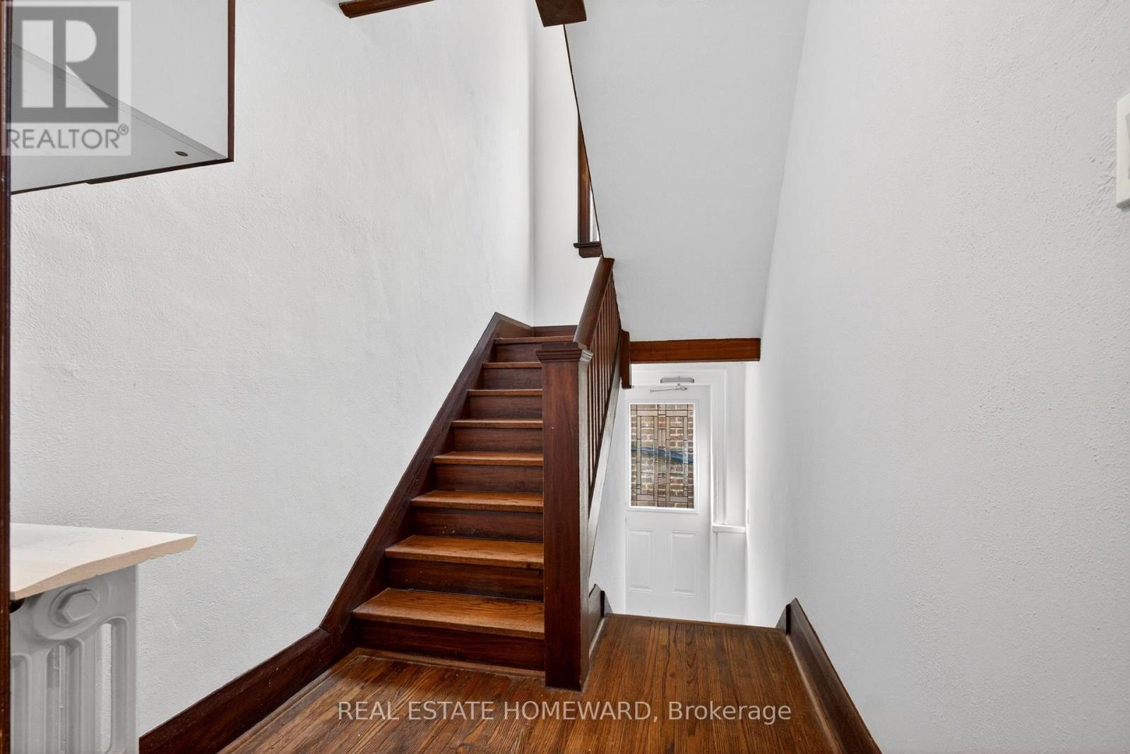 128 Glen Manor Drive, Toronto (the Beaches), Ontario